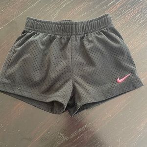 Nike 3-4 shorts